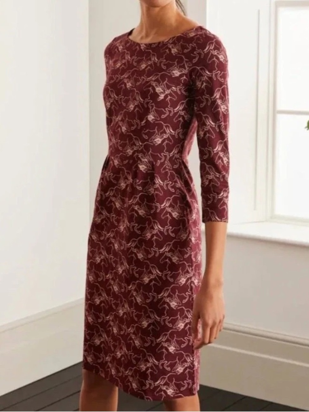 Boden Wild Horses Burgundy Print Jersey 3/4 Sleeve Penny Sheath Dress Size 8